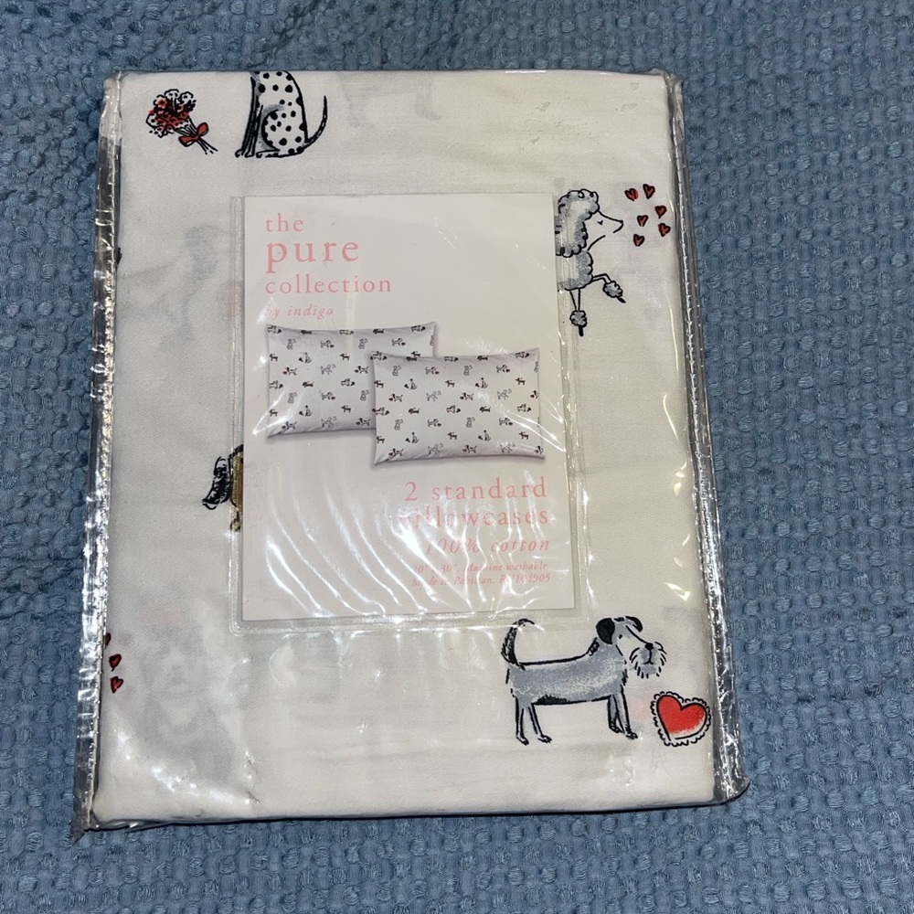 Pure Collection ~Pillowcases 2~ Dogs with hearts and flowers~ 100% cotton~ NWT